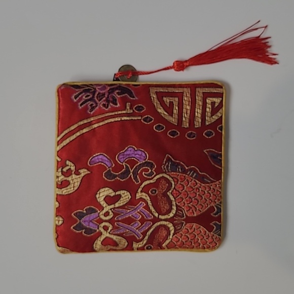 Embriodery Zipper Square Pouch 4 3/4" × 4 3/4" - Picture 2 of 3